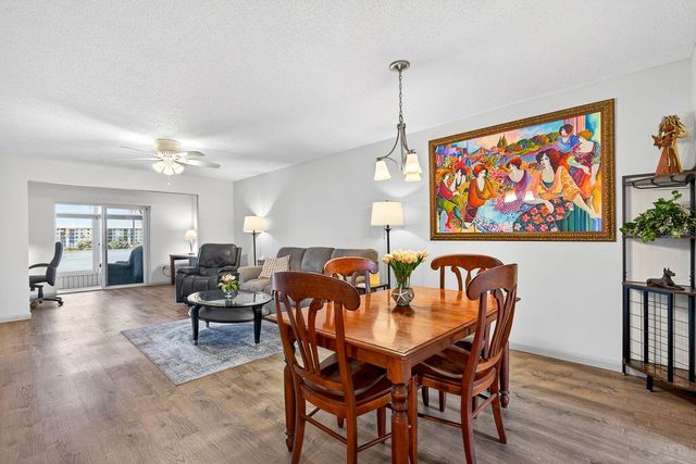3344 LAKE BAYSHORE DRIVE P205, Bradenton, FL 34205