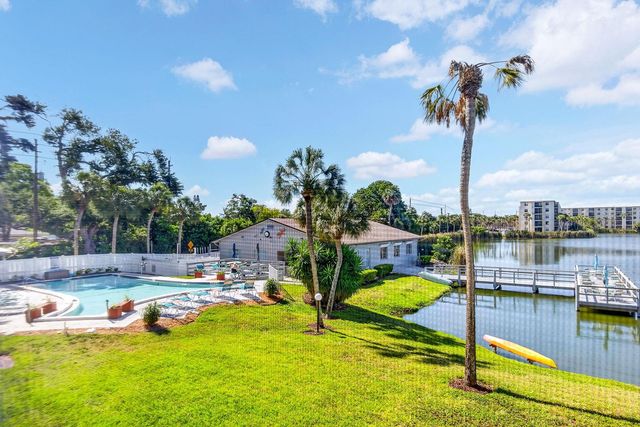 3344 LAKE BAYSHORE DRIVE P205, Bradenton, FL 34205