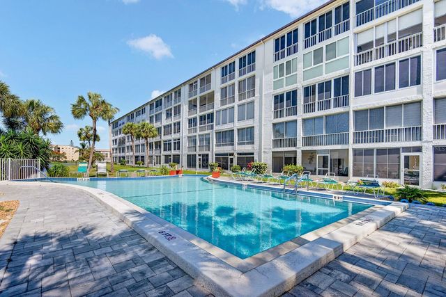 3344 LAKE BAYSHORE DRIVE P205, Bradenton, FL 34205