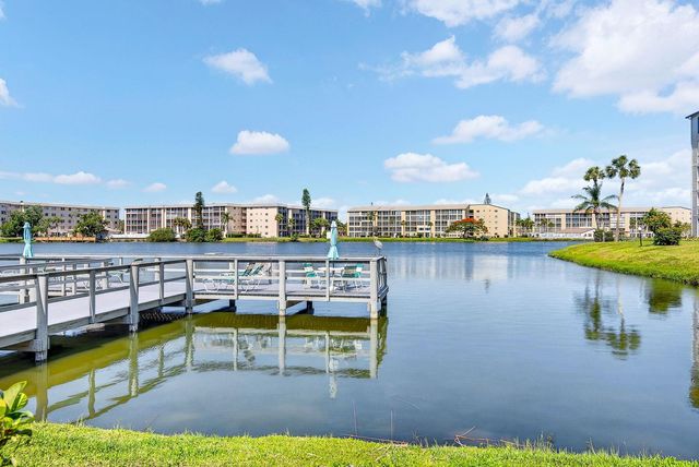 3344 LAKE BAYSHORE DRIVE P205, Bradenton, FL 34205