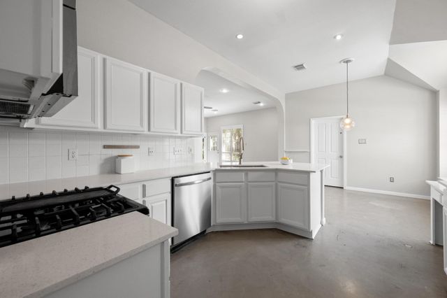 9321 Colberg DR, Austin, TX 78749