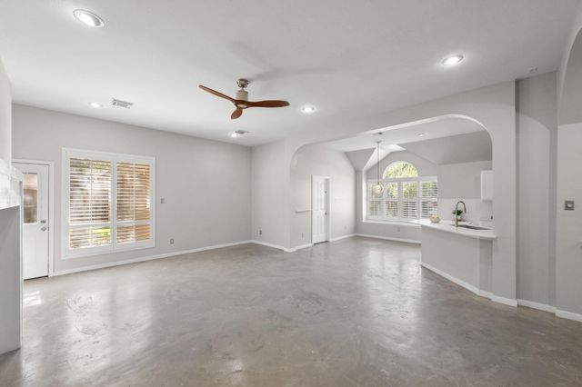 9321 Colberg DR, Austin, TX 78749