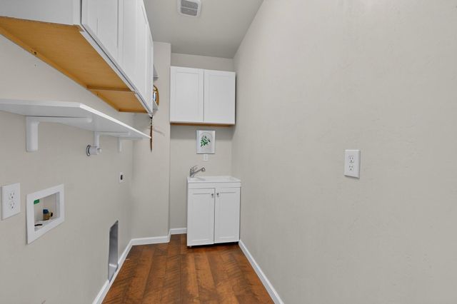 820 Serrano Pointe NW, Albuquerque, NM 87120