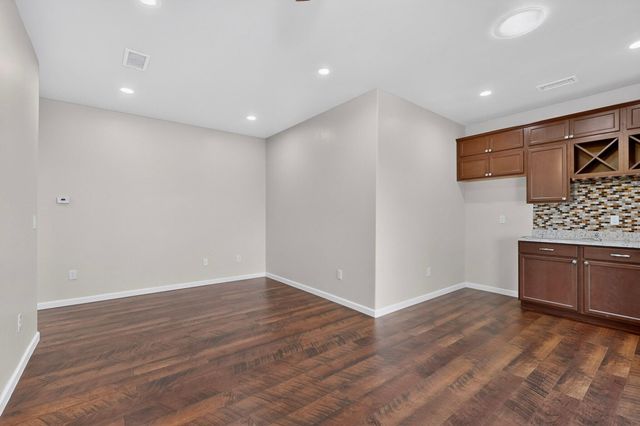 820 Serrano Pointe NW, Albuquerque, NM 87120
