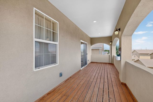 820 Serrano Pointe NW, Albuquerque, NM 87120