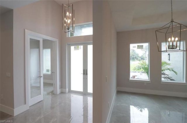 2461 Golden Gate BLVD E, Naples, FL 34120