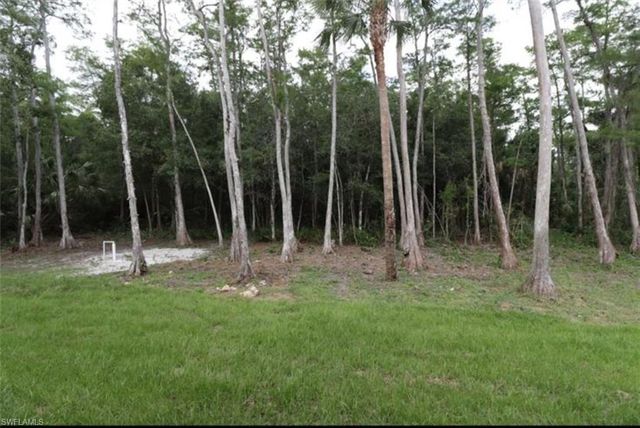 2461 Golden Gate BLVD E, Naples, FL 34120