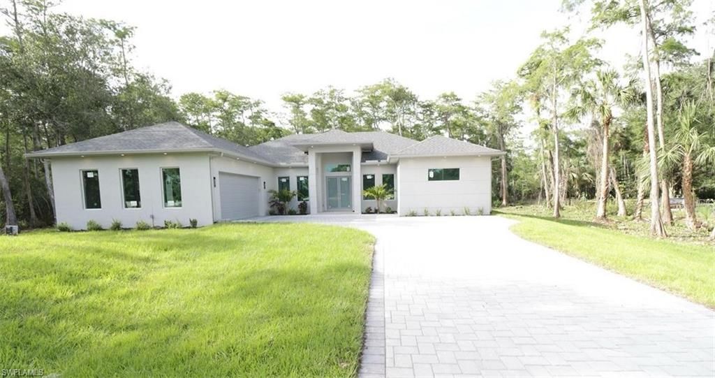 2461 Golden Gate BLVD E, Naples, FL 34120