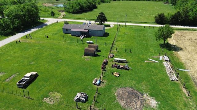 34330 W 407th Street, Osawatomie, KS 66064