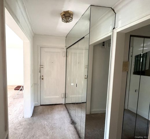 5 Sentry Place 1A, Scarsdale, NY 10583