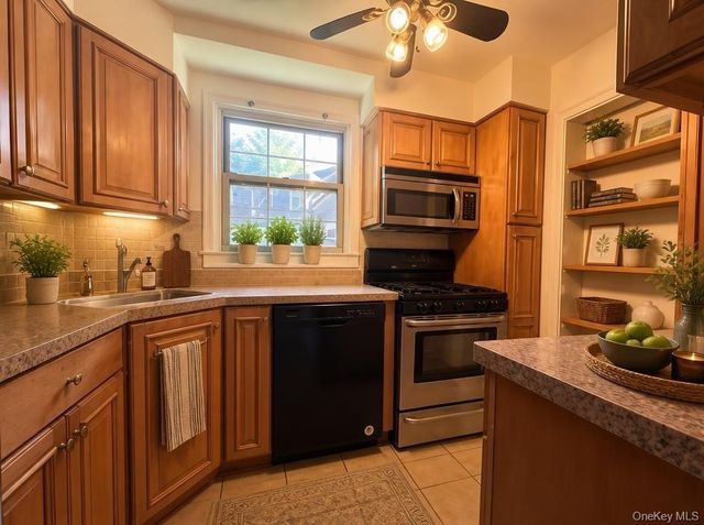 5 Sentry Place 1A, Scarsdale, NY 10583