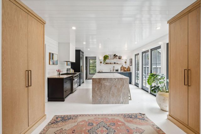 242 Middle Street, Mount Pleasant, SC 29464