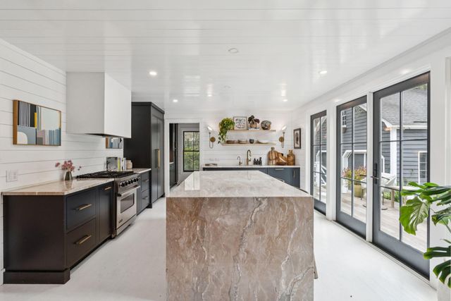 242 Middle Street, Mount Pleasant, SC 29464