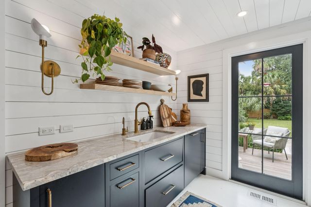 242 Middle Street, Mount Pleasant, SC 29464