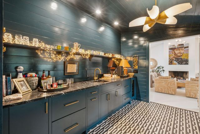 242 Middle Street, Mount Pleasant, SC 29464