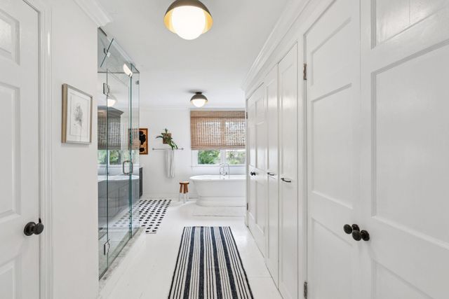 242 Middle Street, Mount Pleasant, SC 29464