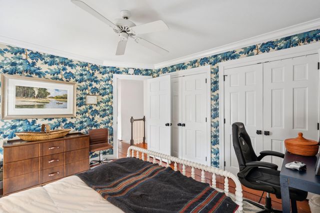 242 Middle Street, Mount Pleasant, SC 29464