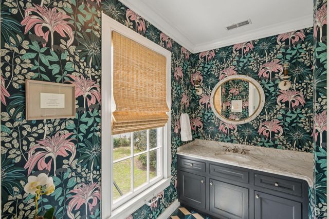 242 Middle Street, Mount Pleasant, SC 29464