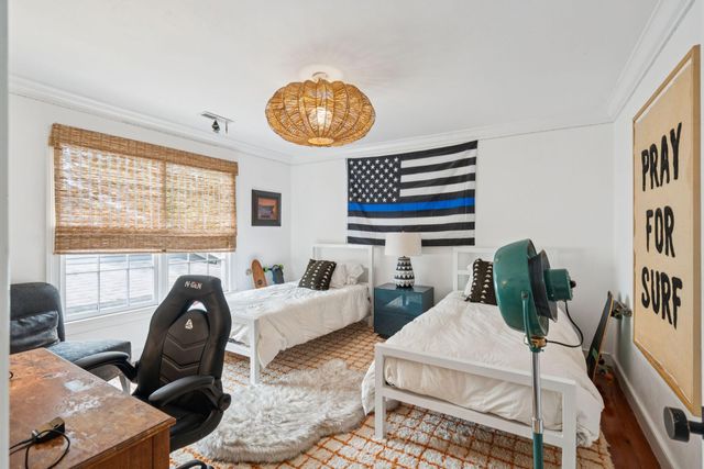 242 Middle Street, Mount Pleasant, SC 29464