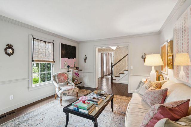 242 Middle Street, Mount Pleasant, SC 29464