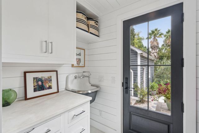 242 Middle Street, Mount Pleasant, SC 29464