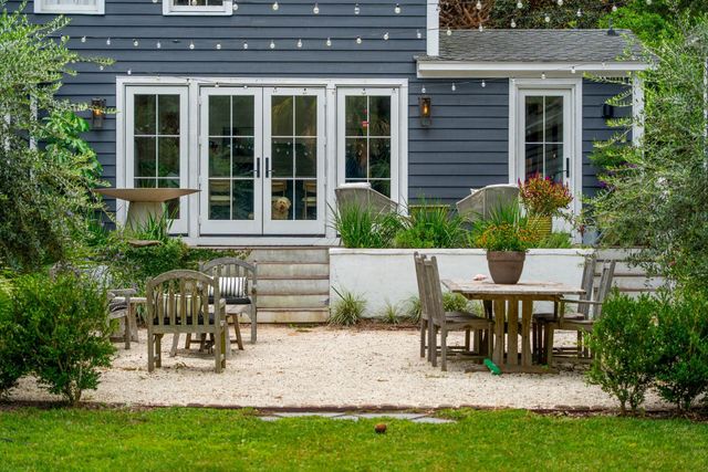 242 Middle Street, Mount Pleasant, SC 29464