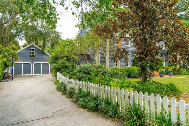 242 Middle Street, Mount Pleasant, SC 29464