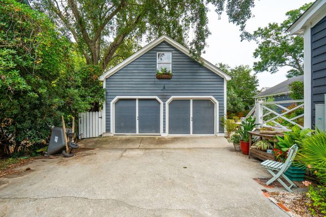 242 Middle Street, Mount Pleasant, SC 29464