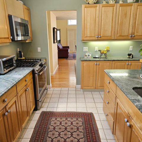 14 Forest Gate Village UNIT 14, Yarmouth Port, MA 02675