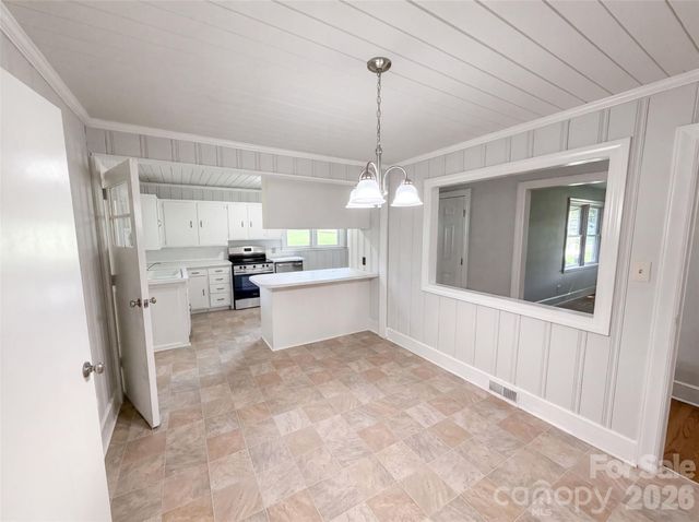 1200 Little Rock Road, Charlotte, NC 28214