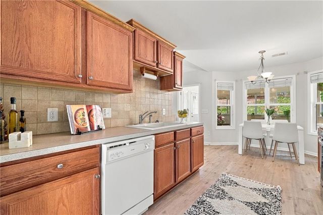 102 Victory Commons Drive, Acworth, GA 30102