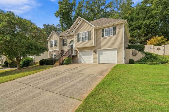 102 Victory Commons Drive, Acworth, GA 30102