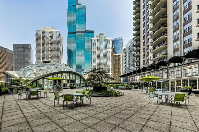 400 E RANDOLPH Street 2425, Chicago, IL 60601