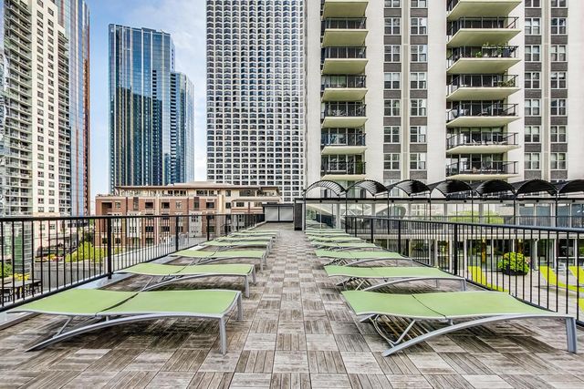 400 E RANDOLPH Street 2425, Chicago, IL 60601