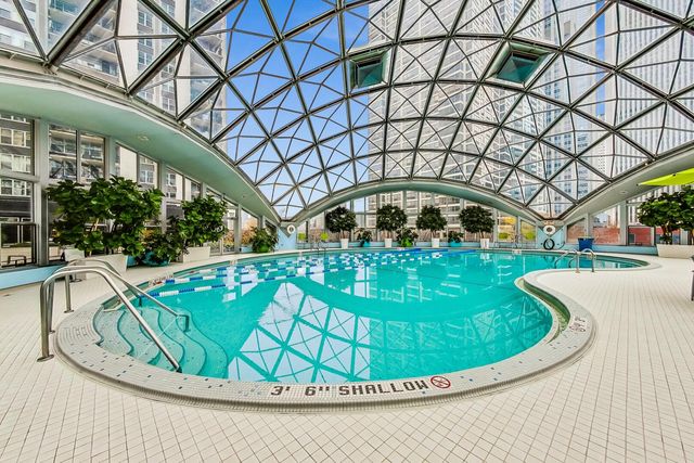 400 E RANDOLPH Street 2425, Chicago, IL 60601