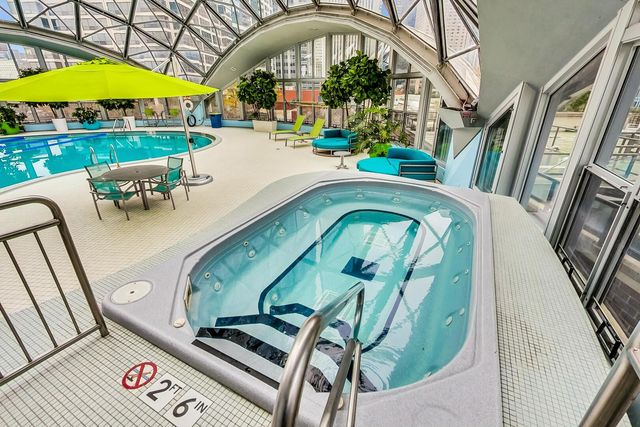 400 E RANDOLPH Street 2425, Chicago, IL 60601