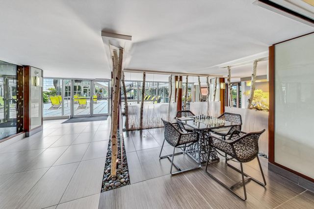 400 E RANDOLPH Street 2425, Chicago, IL 60601