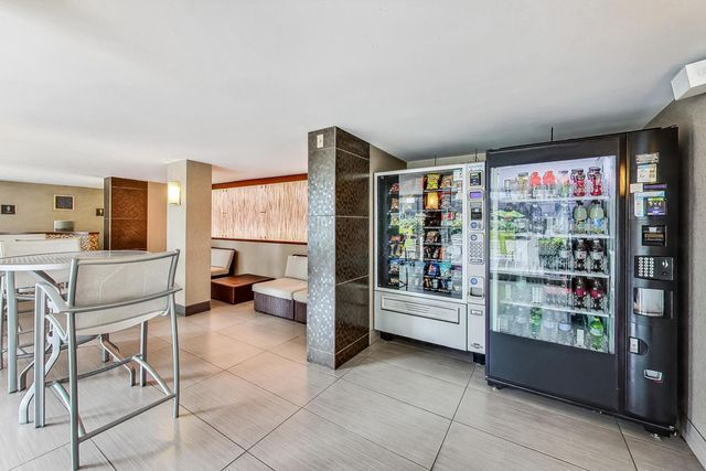 400 E RANDOLPH Street 2425, Chicago, IL 60601