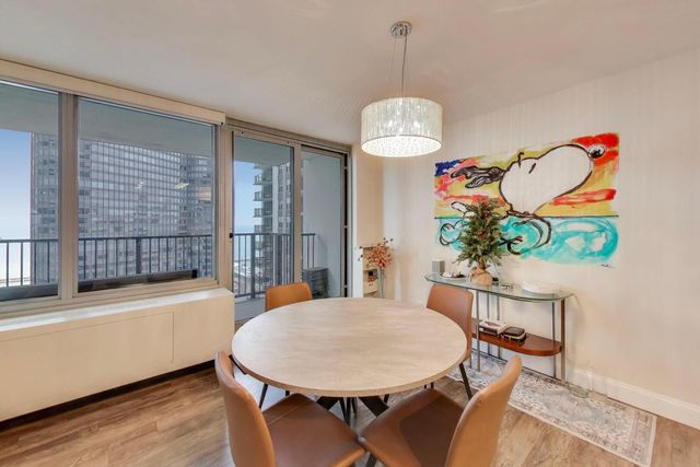 400 E RANDOLPH Street 2425, Chicago, IL 60601