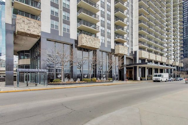 400 E RANDOLPH Street 2425, Chicago, IL 60601