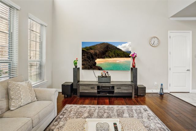 1001 Vineyard Drive, Euless, TX 76039