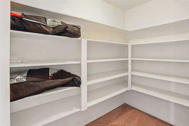 1001 Vineyard Drive, Euless, TX 76039