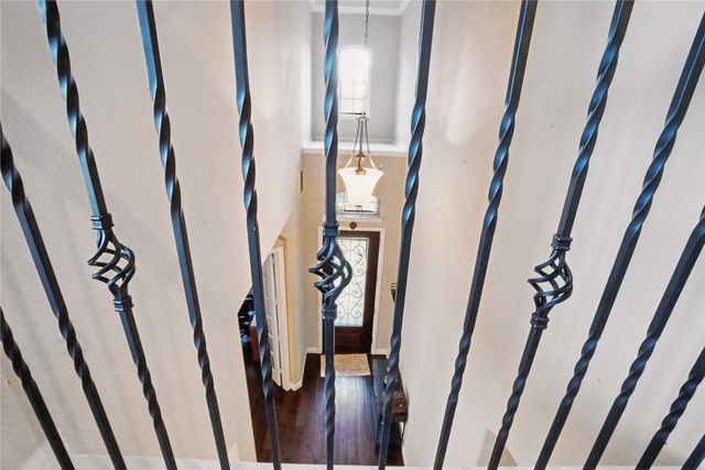 1001 Vineyard Drive, Euless, TX 76039