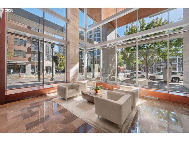 1001 Nw LOVEJOY St 208, Portland, OR 97209