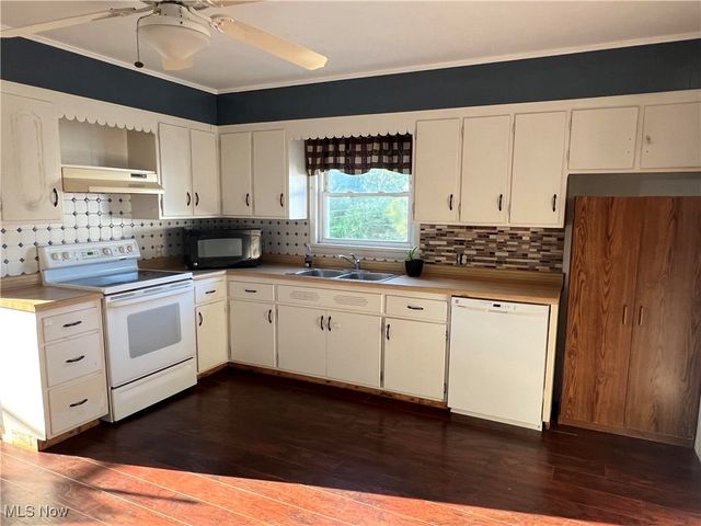 423 W Main Street, Barnesville, OH 43713