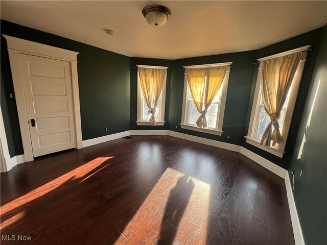 423 W Main Street, Barnesville, OH 43713