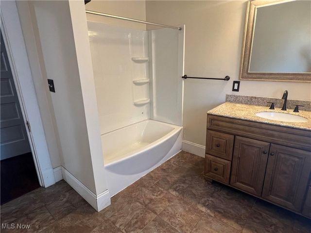 423 W Main Street, Barnesville, OH 43713