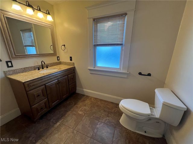 423 W Main Street, Barnesville, OH 43713