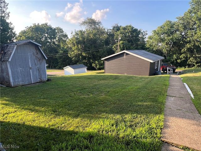 423 W Main Street, Barnesville, OH 43713