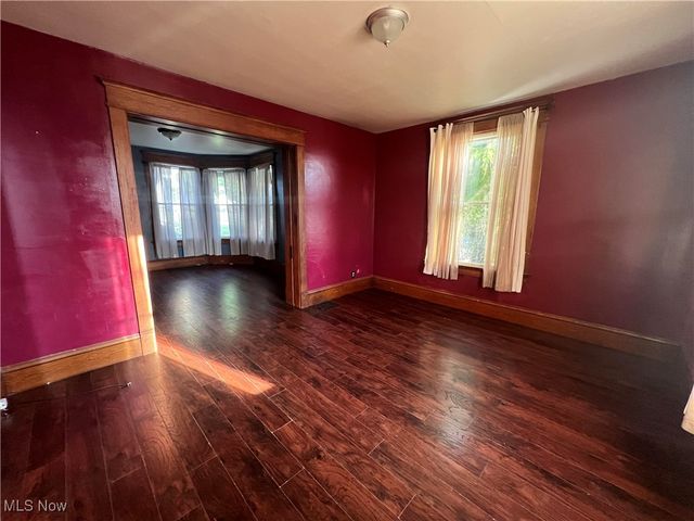 423 W Main Street, Barnesville, OH 43713